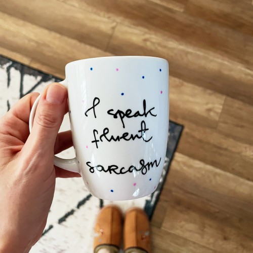 kubek z napisem i speak fluent sarcasm porcelanowy ręcznie malowany 300 ml.JPG
