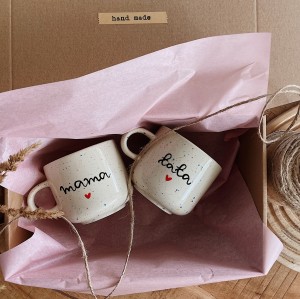 MAMA TATA zestaw ręcznie malowanych kubków nakrapianych 330 ml My Mug Company