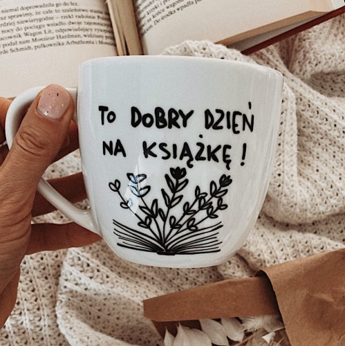 kubek to dobry dzień na książkę.JPG